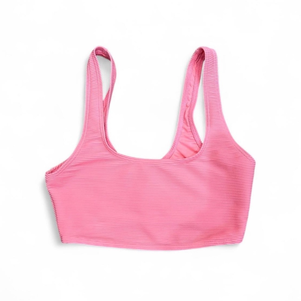 Billabong pink crop top/swimsuit top. No size tag but fits like a medium